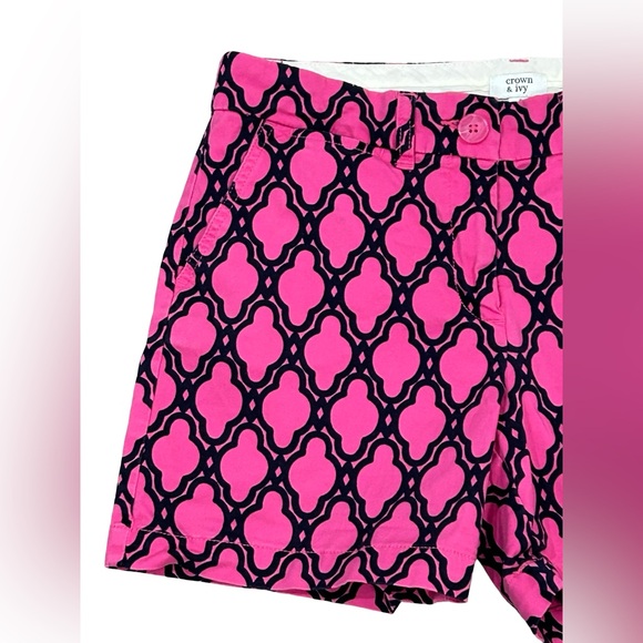 Crown & Ivy Pink Navy Geometric Print Shorts Women’s Size 8 Preppy Summer - Picture 3 of 9